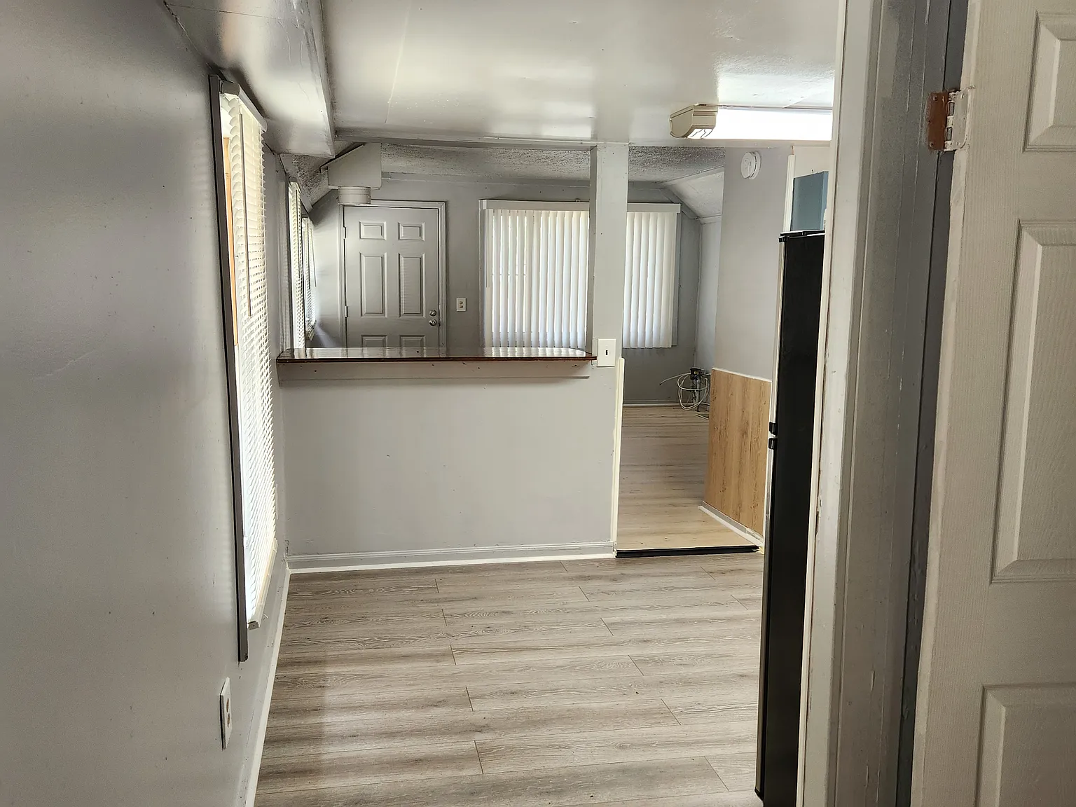 1 bed, 740 sqft, $1,200 — Photo 3