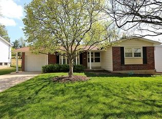 12416 Glenbush Dr, Maryland Heights, MO 63043