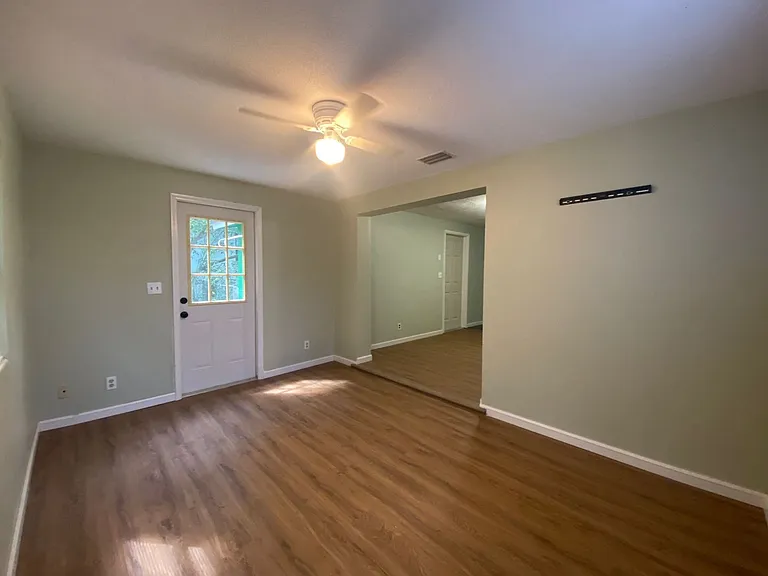 535 Olive St — Photo 6