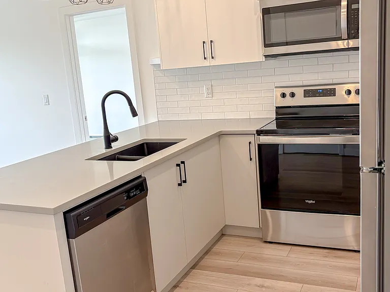 205 Spring Creek Cir SW #305 — Photo 3