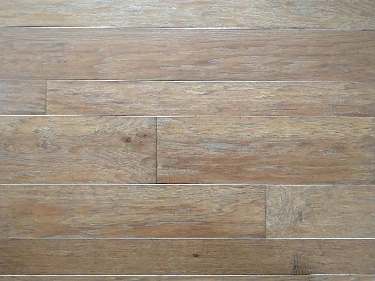 NEWER HARDWOOD FLOORS INSTALLED LESS THAN 5 YEARS