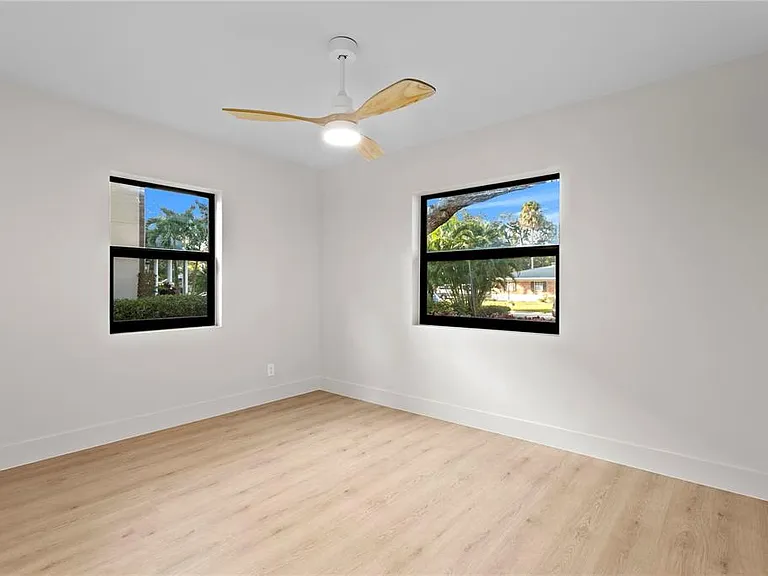 4504 W Lamb Ave — Photo 33