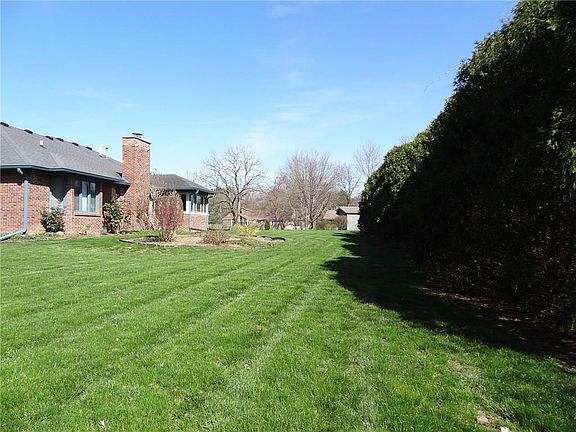 4th image of 9932 E Warren Cir