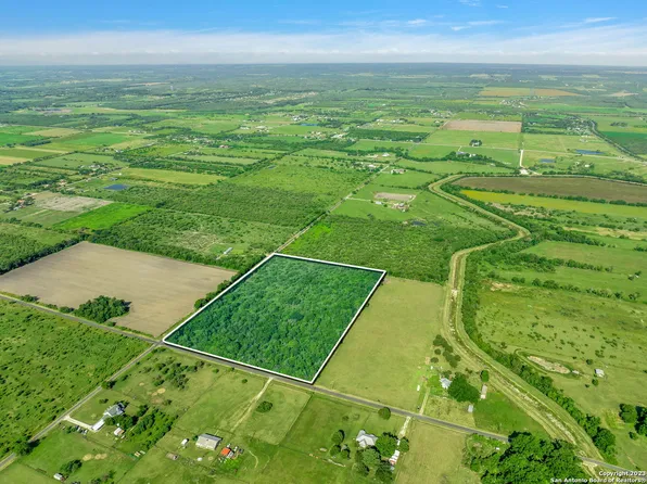 14+/- AC County Road 5715, Natalia, TX 78059
