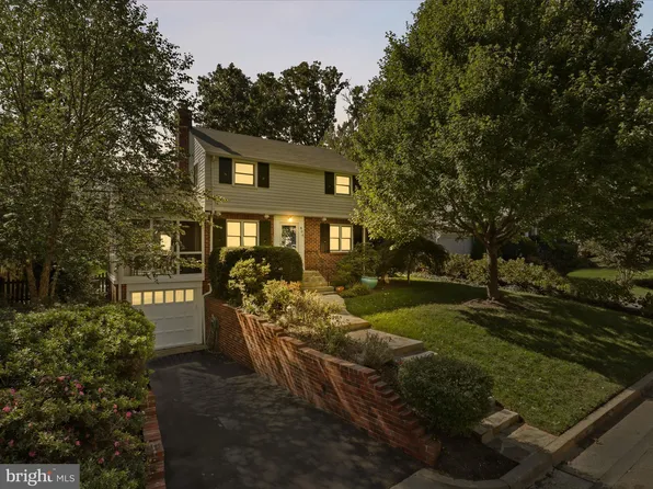 806 S Overlook Dr, Alexandria, VA 22305