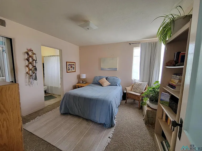 220 N Foch St #3 — Photo 9