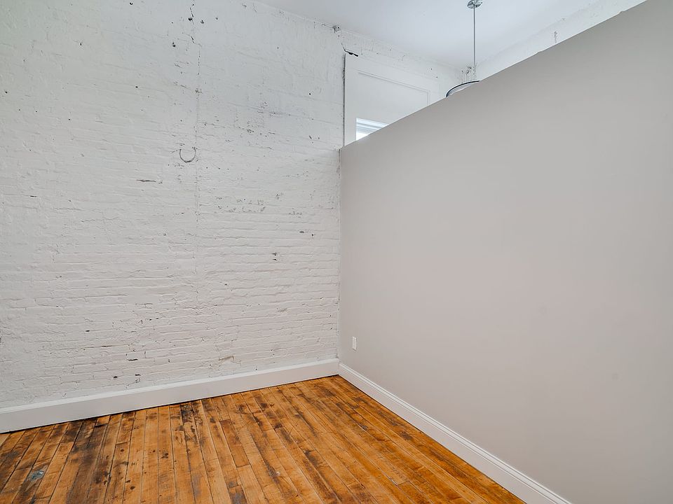 2nd image of 340 Sibley St #317