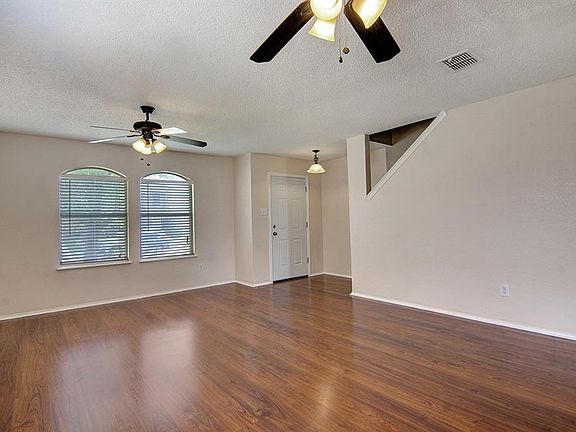 4th image of 2317 Bradford Pear Dr