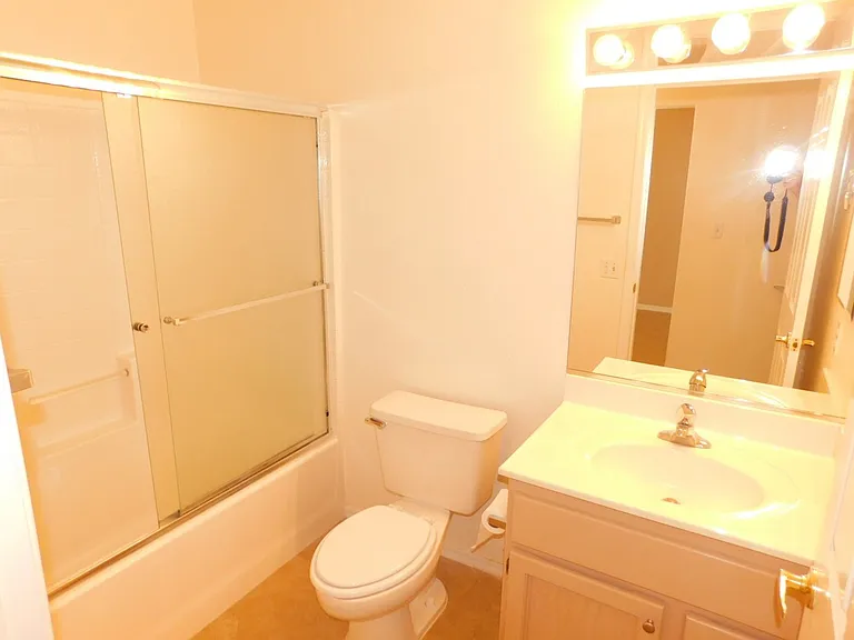 2517 Banora Point Dr — Photo 14