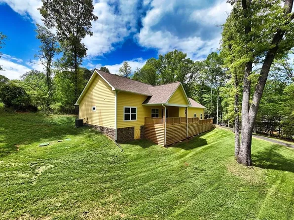 60 Oxford Trl, Blairsville, GA 30512