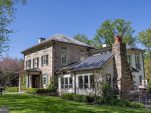 2nd image of 5447 Carversville Rd