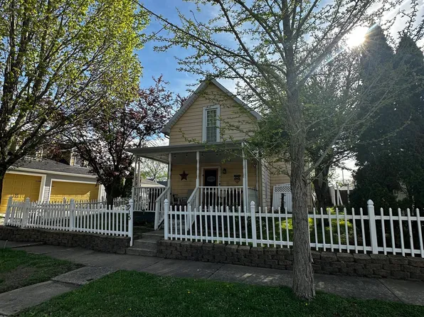 215 S Pearl St, Pendleton, IN 46064