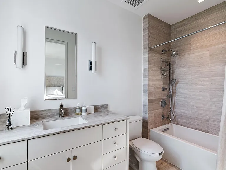 74 Governors Ct — Photo 6