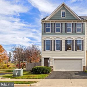 155 Royal Ct, Warrenton, VA, 20186