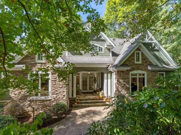 913 High Knoll Way, Travelers Rest, SC 29690
