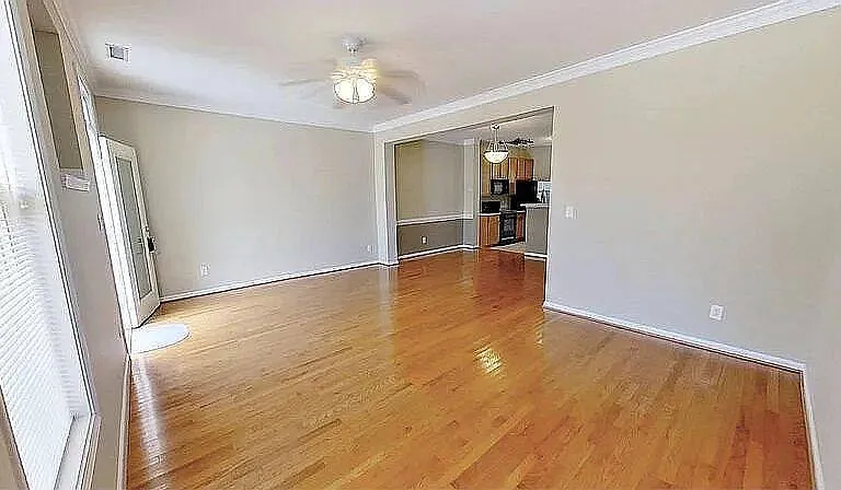 513 Village Loop Dr — Photo 12