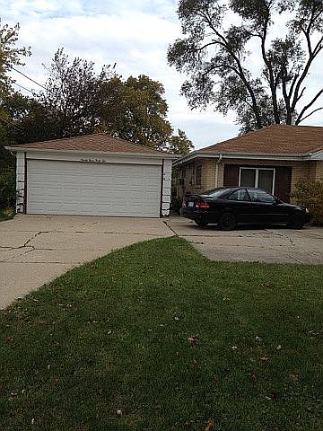 1st image of 9342 S 76th Ave