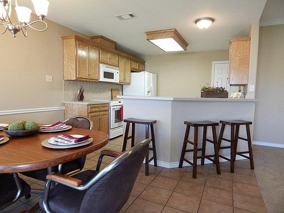 4th image of 105 Meir Ln