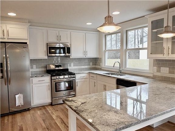 3rd image of 2203 25th Ave S