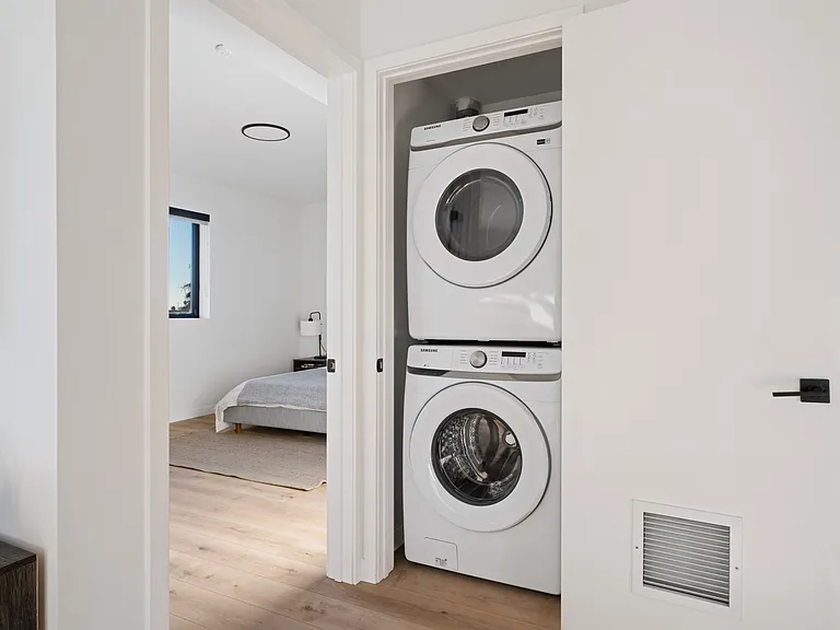 Patton Towers — Photo 10