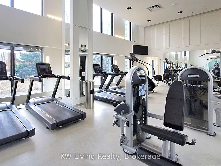 75 Oneida Cres #1703 — Photo 29