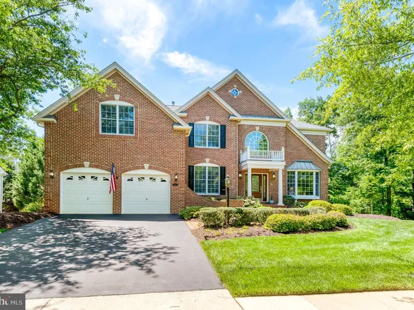 15227 Golf View Dr, Haymarket, VA 20169