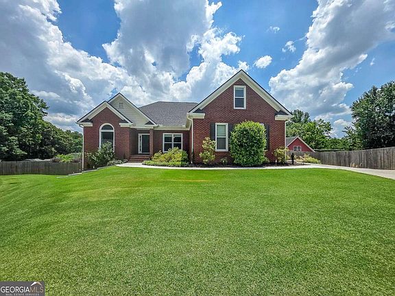 2nd image of 1475 Barrett Place Ln