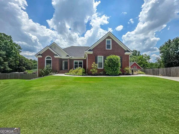 1475 Barrett Place Ln, Lawrenceville, GA 30043