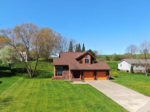 107 Kimball Avenue, Elroy, WI 53929