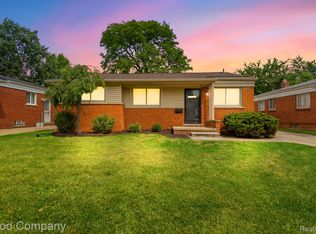 1306 Hickory Ave, Royal Oak, MI 48073