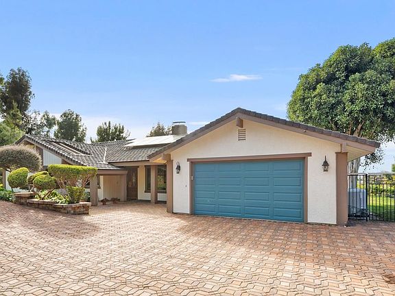 3rd image of 1092 Serena Way