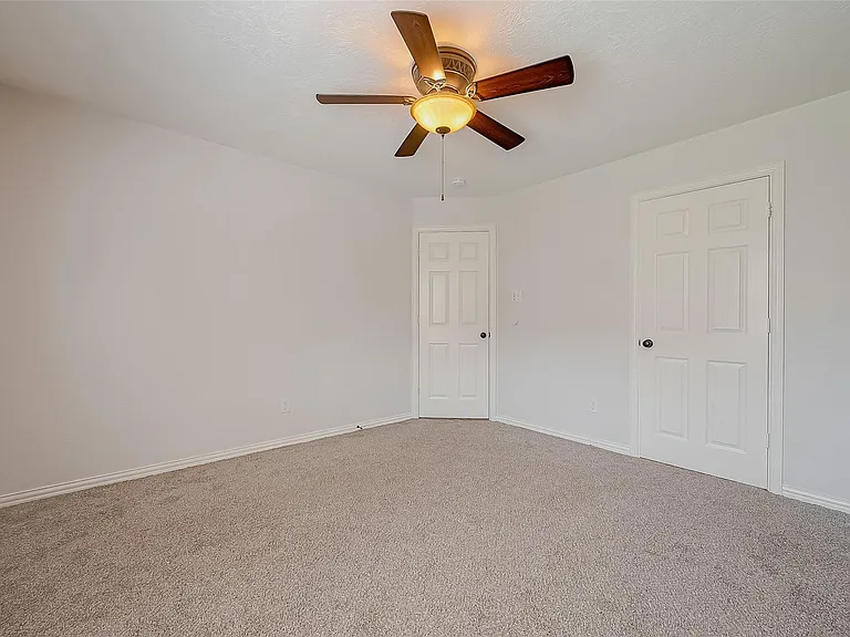 7214 Glenwick Ct — Photo 36