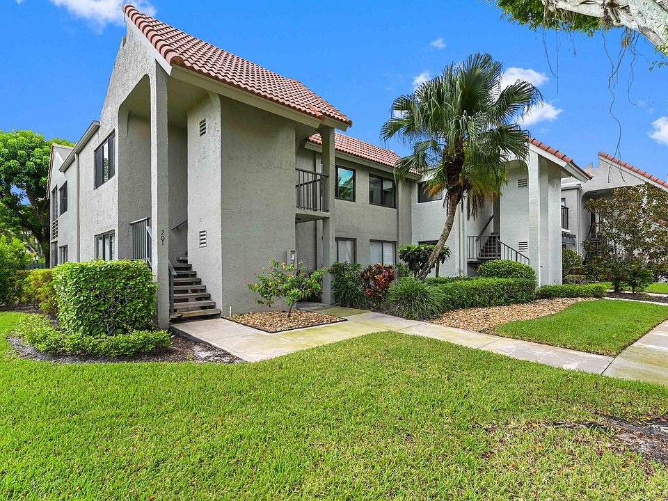 1st image of 5505 Fairway Park Drive #201