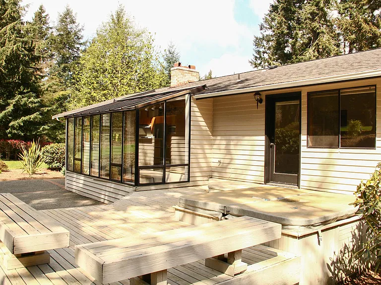 806 Hyak Way — Photo 44