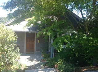 304 Lynn St, Seattle, WA 98109
