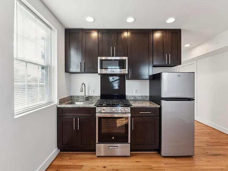 4255 Eads St NE #4 — Photo 2