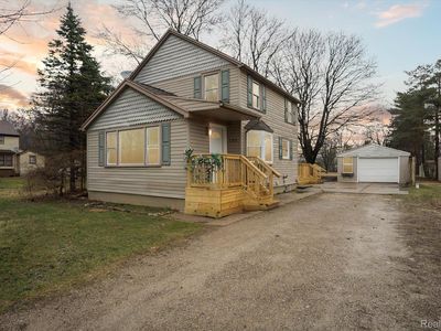 2320 Meadow St, Flushing, MI, 48433