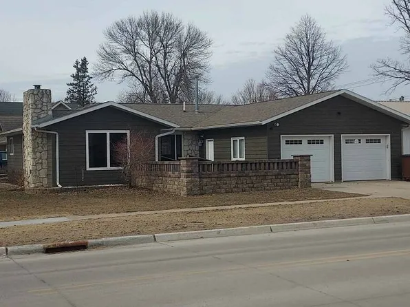 222 E Minnesota Ave, George, IA 51237