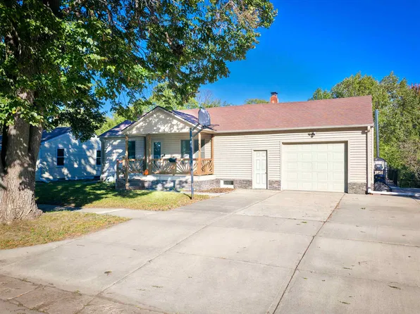 616 Roland St, Norfolk, NE 68701