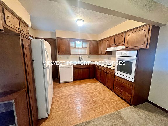 4th image of 318B SE Melody Ln