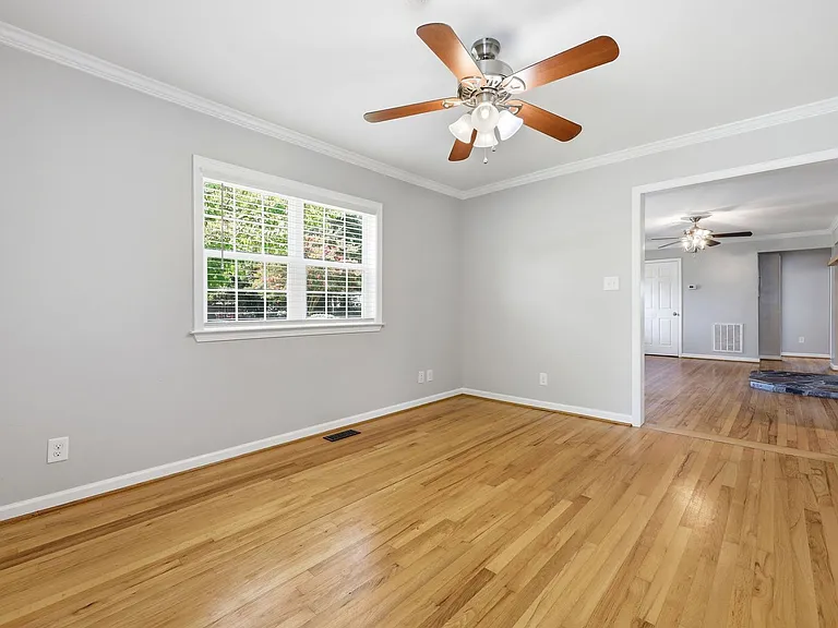 301 N 9th St — Photo 15
