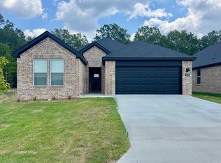 323 Cain Trl, Maumelle, AR 72113