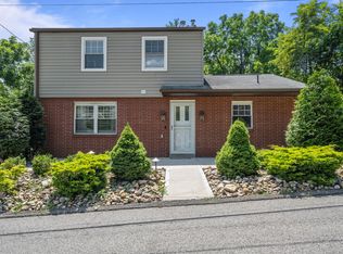 1091 E Windhaven Rd, Pittsburgh, PA 15205