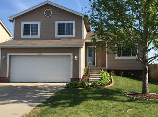 16922 Boyd St, Omaha, NE 68116