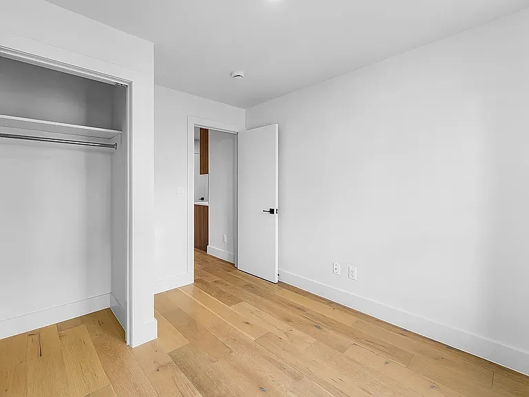 236 W 15th St #23 — Photo 9
