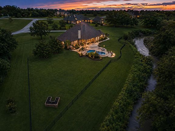 5th image of 103 Fireside Ct