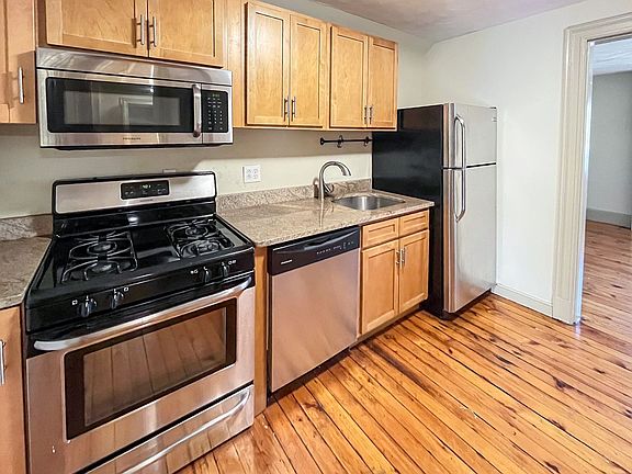 2nd image of 244 Edwards St #7