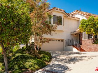 2440 Flintridge Dr, Glendale, CA 91206