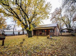 100 Opal Rd, Abilene, KS 67410