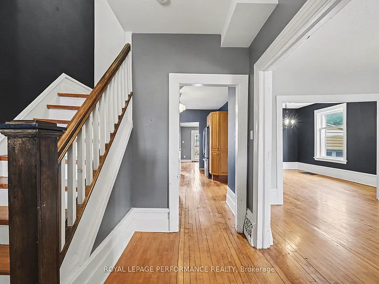 506 Wentworth Ave — Photo 5